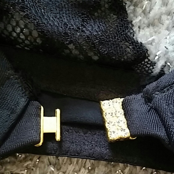 Sofia Vergara Laced Strap Bra - Picture 3 of 8